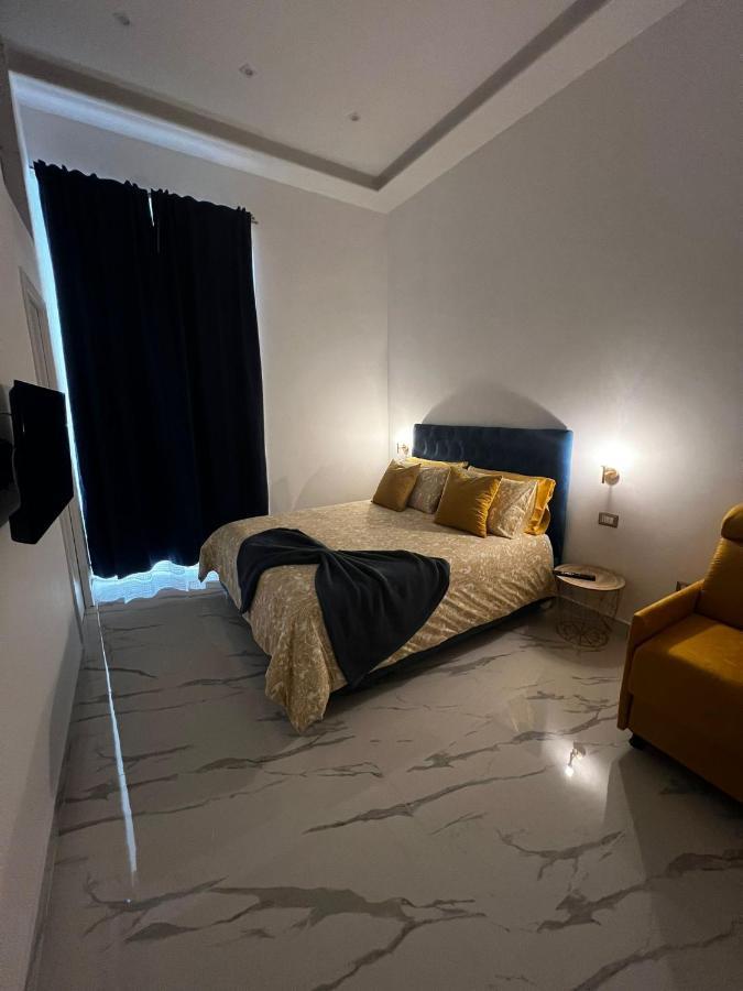 Nanninella Guest House Napoli Esterno foto