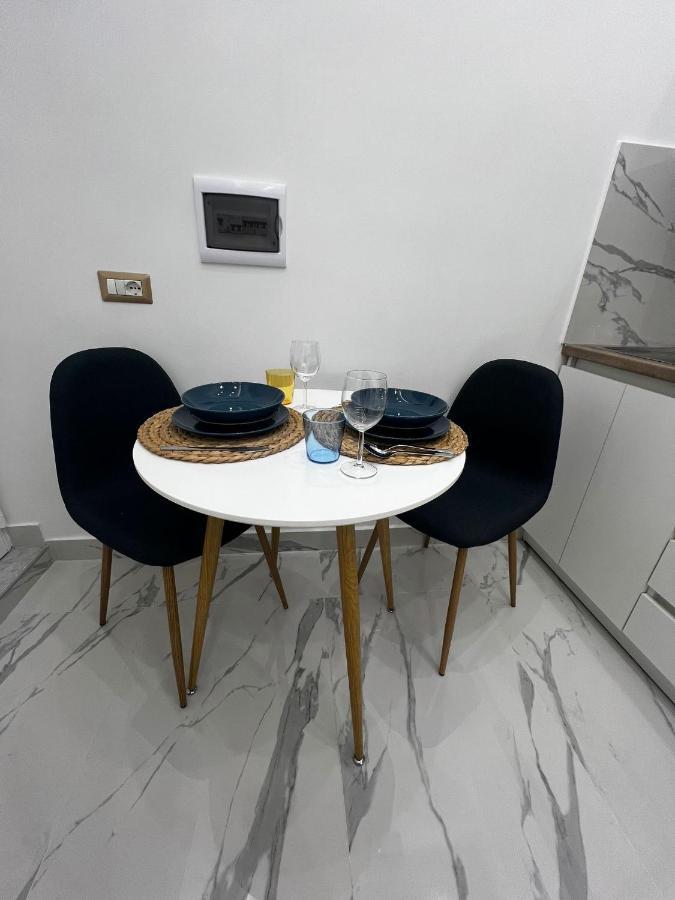 Nanninella Guest House Napoli Esterno foto