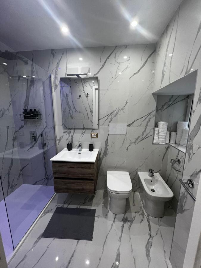 Nanninella Guest House Napoli Esterno foto