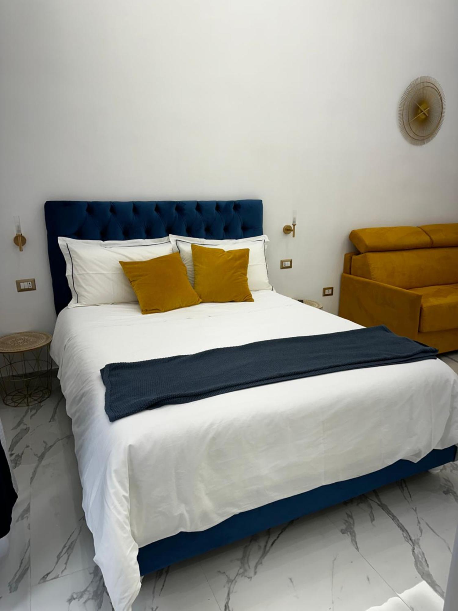 Nanninella Guest House Napoli Esterno foto